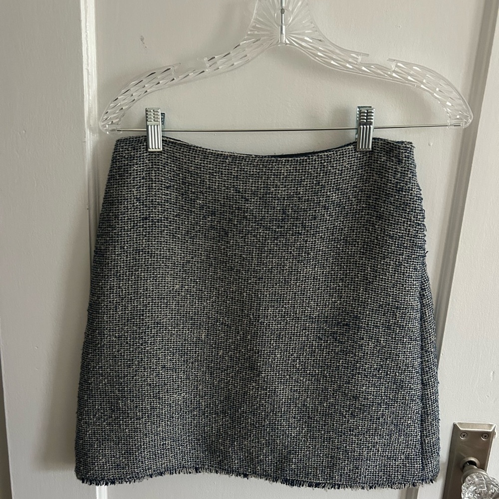 Banana Republic Women's Black and Gray Tweed Mini Skirt | Size 0